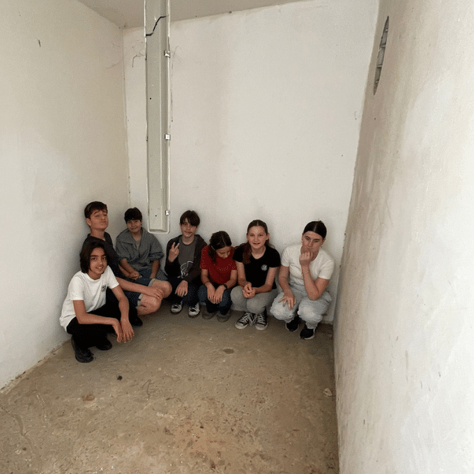 Kfar Silver students in bomb shelter